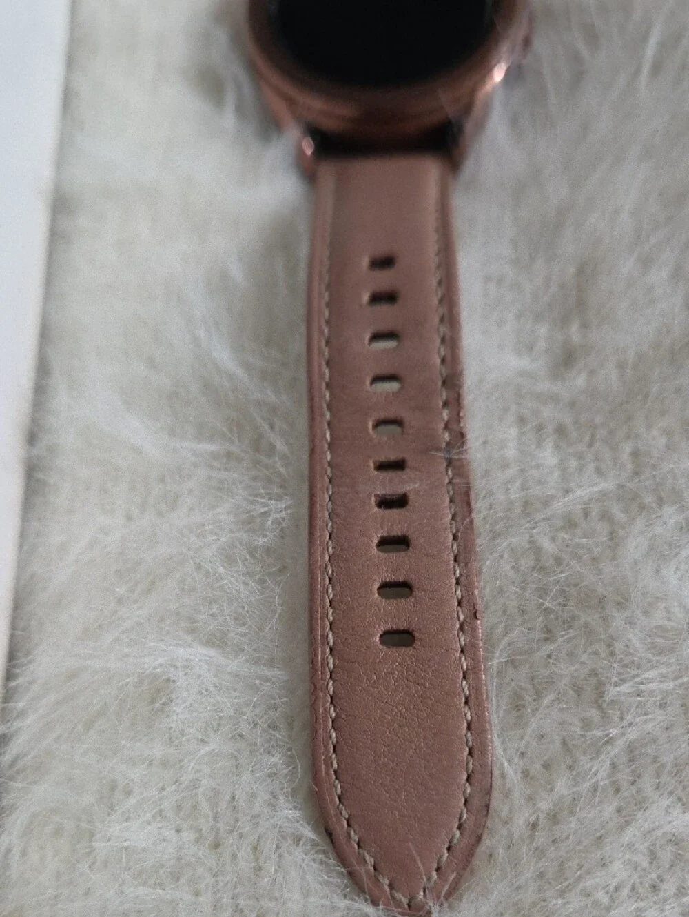 Samsung Round Smartwatch in Mystic Bronze